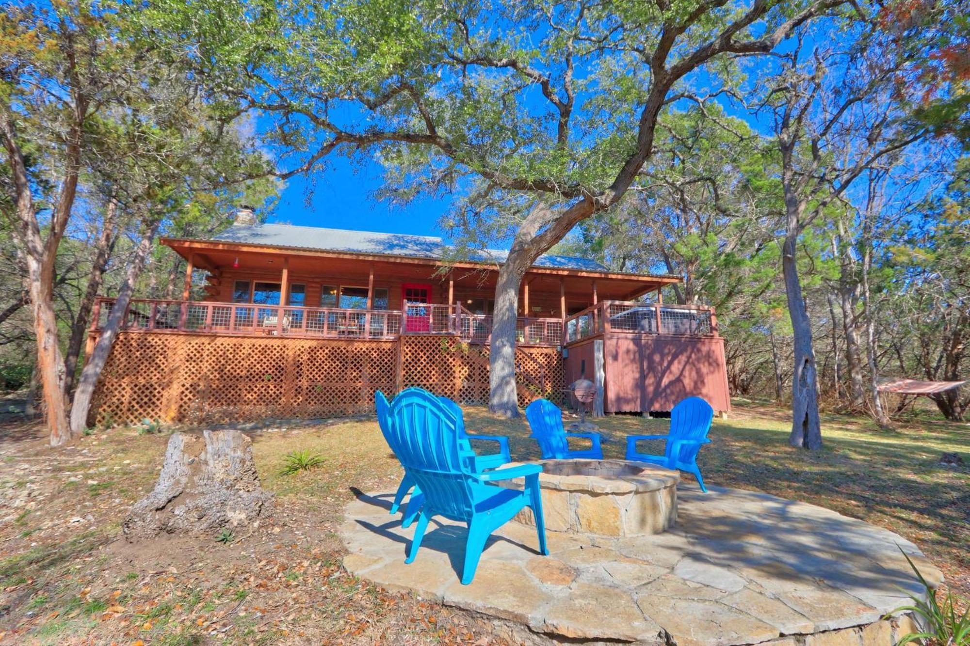 Falls Log Home ウィンバリー エクステリア 写真