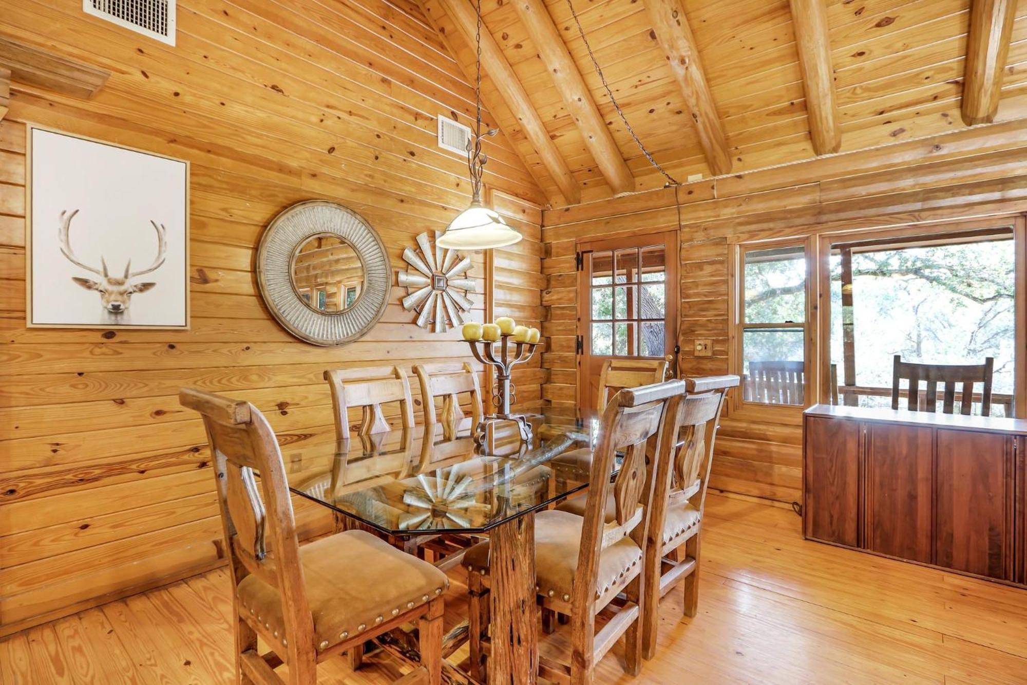 Falls Log Home ウィンバリー エクステリア 写真